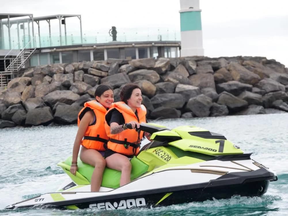 Thumbnail 2 of the excursion /images/jetsky-caleta/jetski-caleta-5.webp